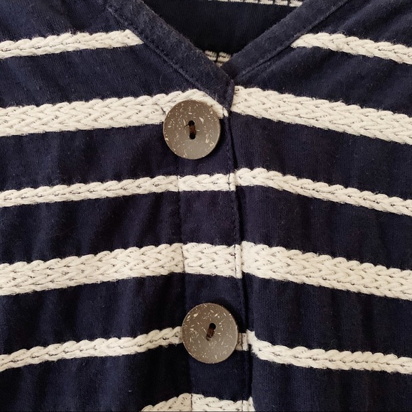 Old Navy Top Size M - Picture 3 of 4